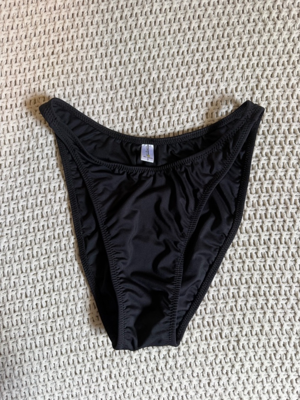 heavy manners full bottom